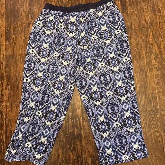 Cuddl Duds Blue and White Patterned Pajama Pants - Picture 4 of 5